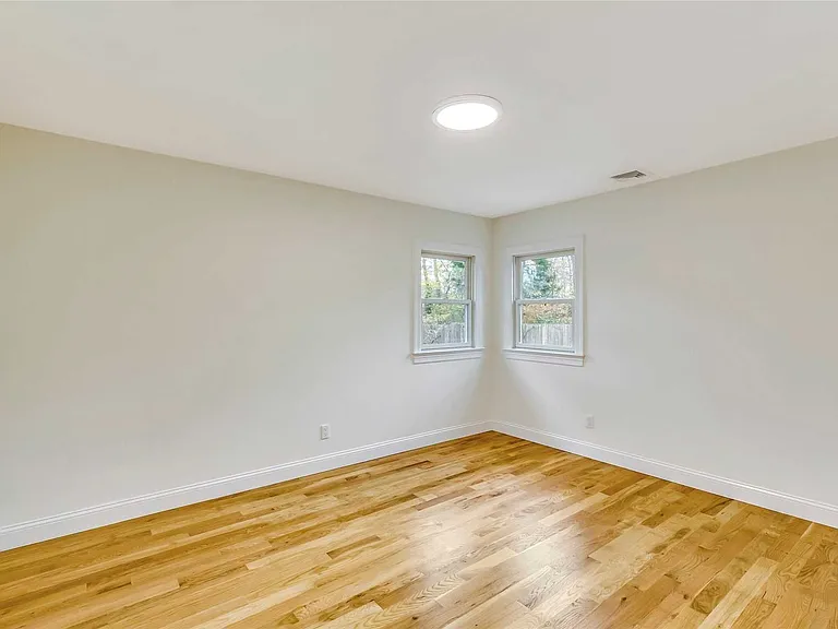 51 Ocean Ave — Photo 12