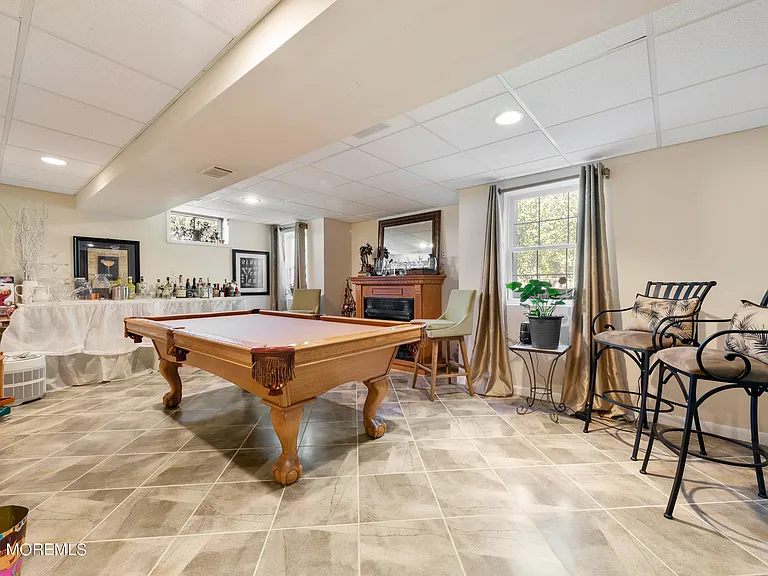 4 Scottsdale Ct — Photo 43