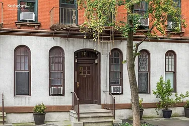 Rented by Sotheby's International Realty