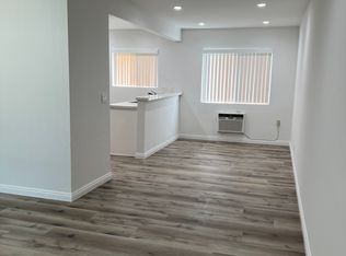 319 W Mariposa Ave #C, Sierra Madre, CA 91024