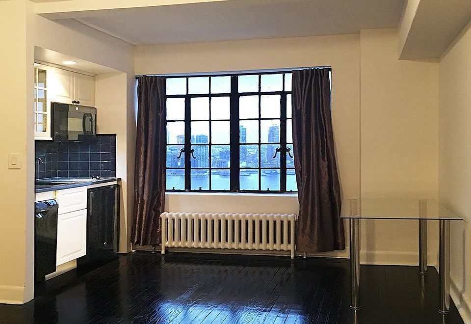 1st image of 5 Tudor City Pl APT 1934
