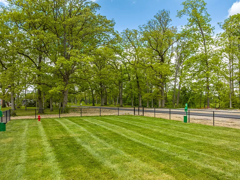 Flats at Sugar Run — Photo 47