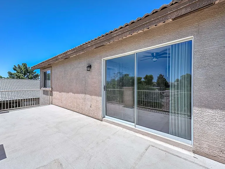 223 S 119th Dr — Photo 11