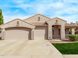 2233 S Nielson St, Gilbert, AZ 85295