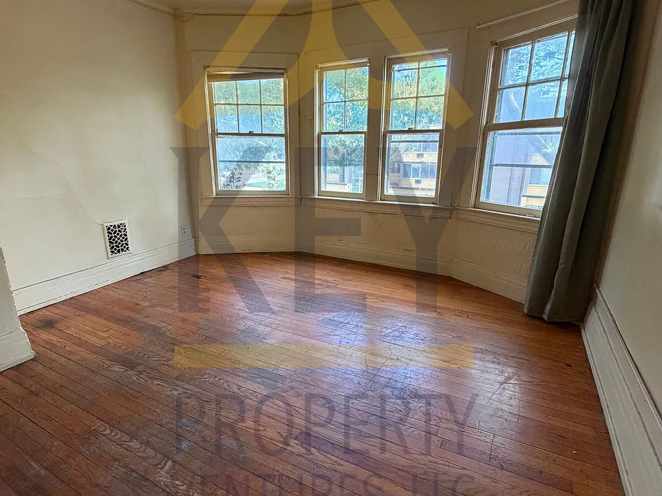 20 Clay Ave #1