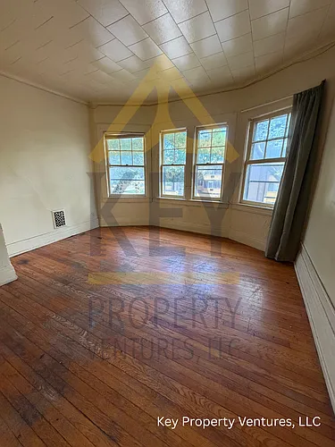20 Clay Ave #1 Photo 1