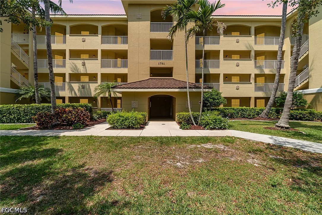 2 bed, 2.0 bath, 1226 sqft, $1,649 — Photo 1