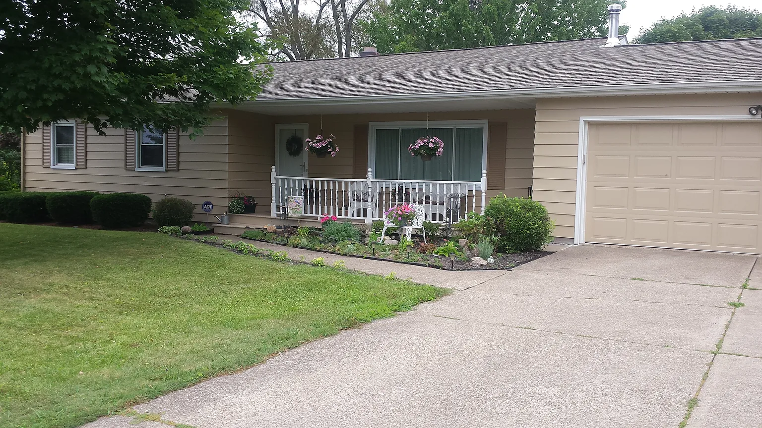 5435 Washington Ave photo 1