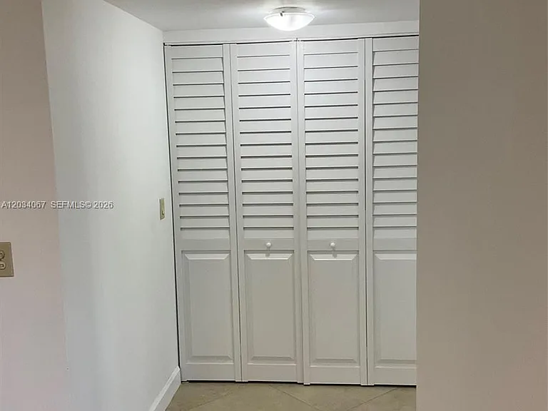 8373 Lake Dr #106 — Photo 8