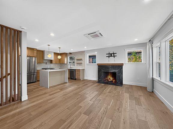 3rd image of 5237 37th Ave NE #A