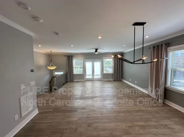 13006 Tinton Ave, Charlotte, NC 28204