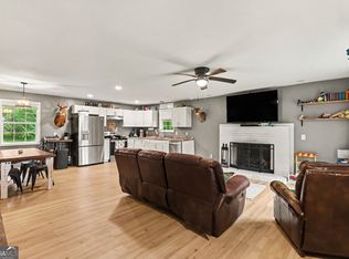 55 W Rocky St NE, White, GA 30184