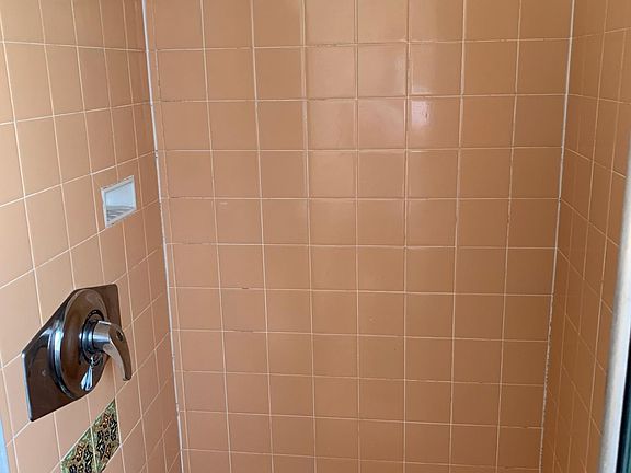 5th image of 1302 S Saltair Ave APT 13