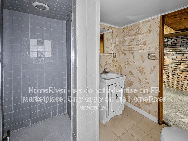 213 Giffin Ave #1 — Photo 9