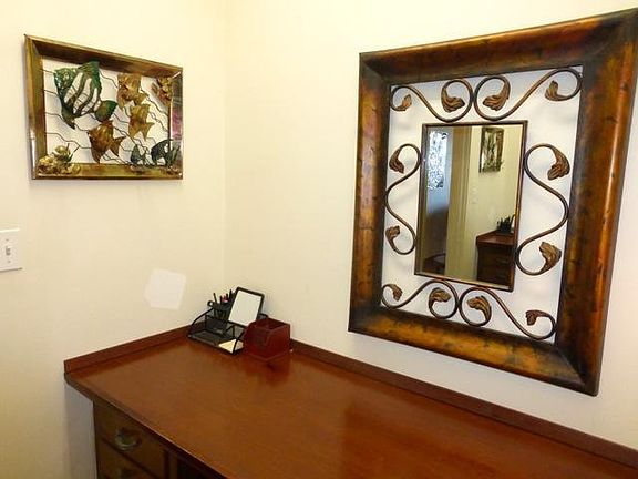 5th image of 355 Kalanianaole St #304-1