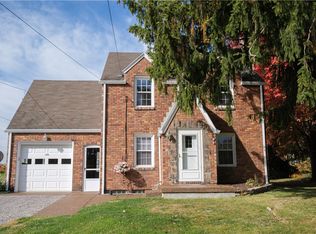 106 Foxwood Rd, Coraopolis, PA 15108