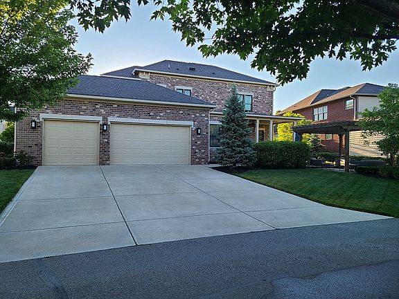4th image of 6582 Westminster Dr