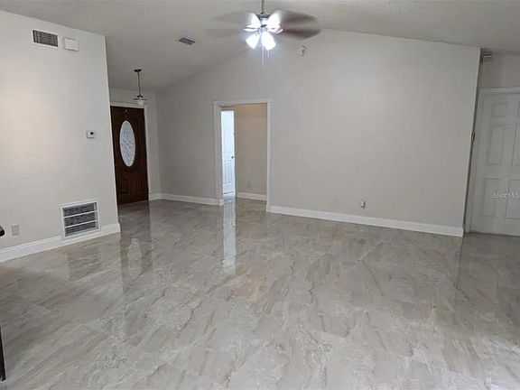 5th image of 1065 Brielle Ct