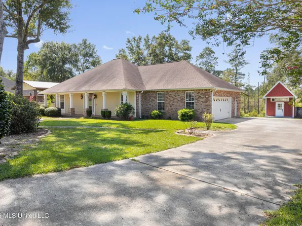 18155 Sherwood Ct, Saucier, MS 39574