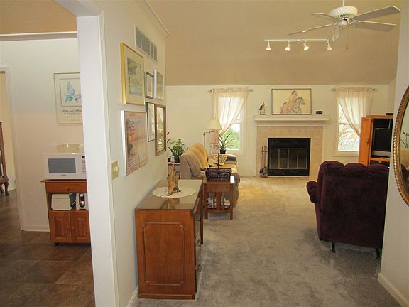 2nd image of 8866 Hillside Dr