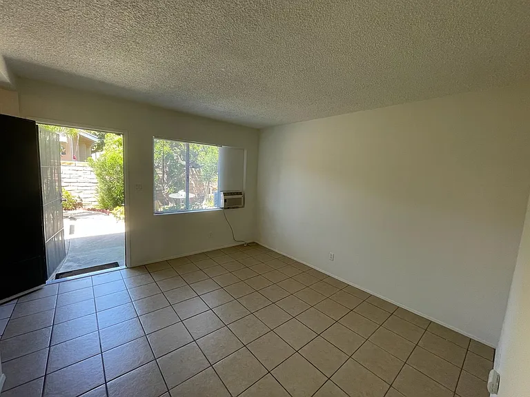2904 E Mariquita St #1 — Photo 6