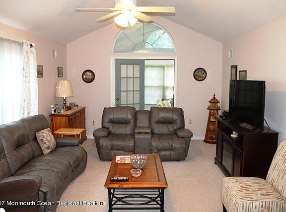 3rd image of 3325 Deep River Ln