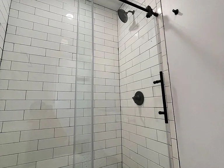 88 Courtney Ave. — Photo 12
