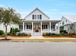 920 Midnight Channel Rd, Wilmington, NC 28403