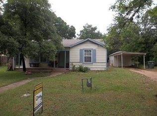 2407 Roundtree Dr, Bryan, TX 77801