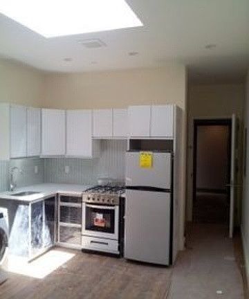 5th image of 1110 Dekalb Ave