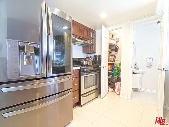 3rd image of 2350 Foothill Blvd Unit 20