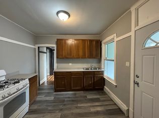 3953 W Berteau Ave #2E, Chicago, IL 60618