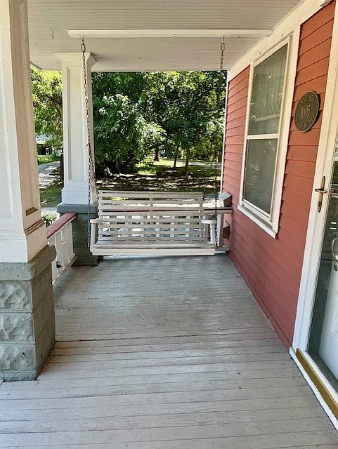 2 bed, 850 sqft, $1,600 — Photo 3