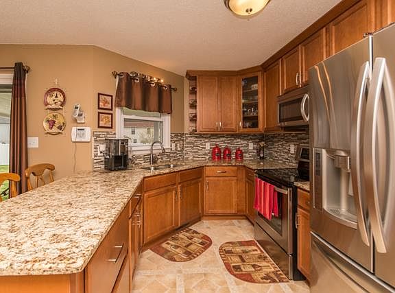 5th image of 1654 S Jordan Dr