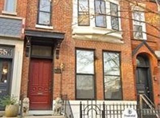 954 W Dickens Ave, Chicago, IL 60614