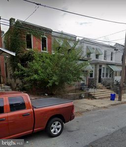 339 Lamokin St, Chester, PA, 19013