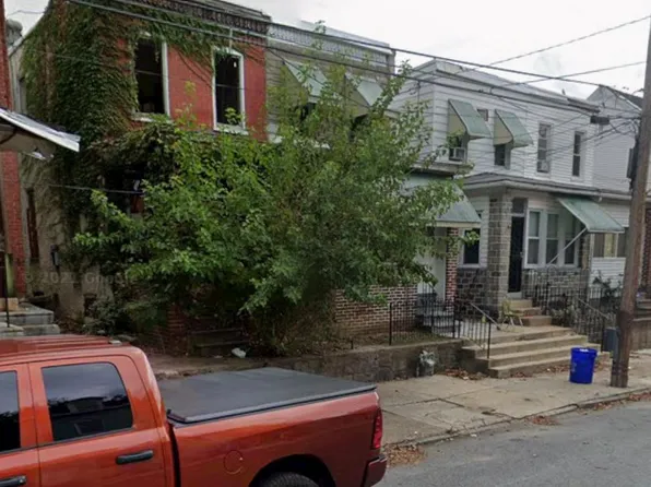 339 Lamokin St, Chester, PA 19013