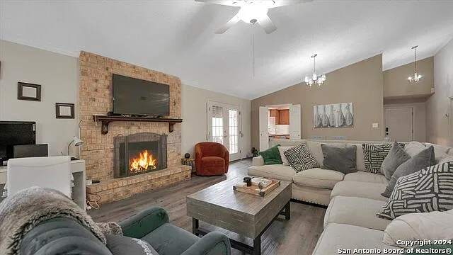 3 bed, 2.0 bath, 1688 sqft, $2,250 — Photo 4