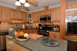 UPDATED EAT IN KITCHEN 
