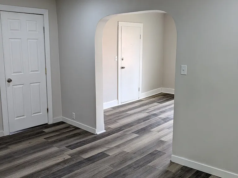 120 Conklin Ave #1 — Photo 11