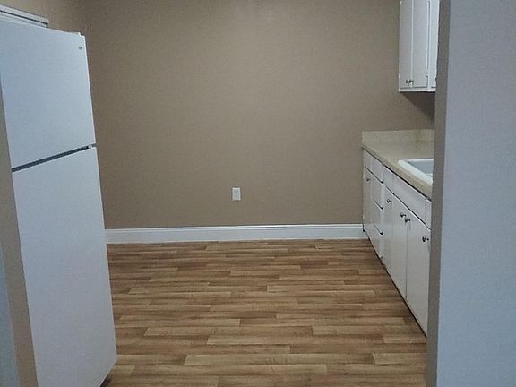 5th image of 4310 W North B St APT 5