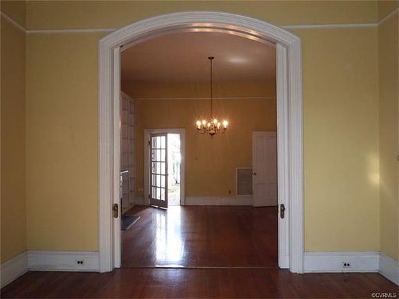2nd image of 140 S Adams St