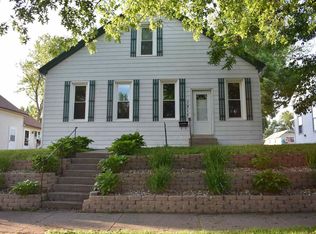 1815 Chestnut St, Quincy, IL 62301