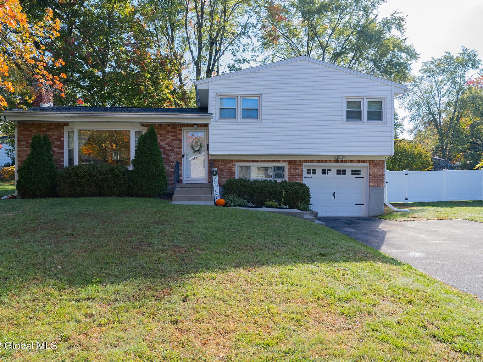 29 Brookwood Drive, Latham, NY 12110 Zillow