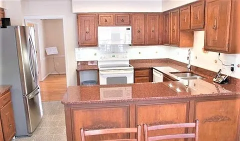 13381 Brookfield Ct — Photo 7