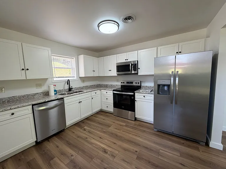 813 Ridge St — Photo 13