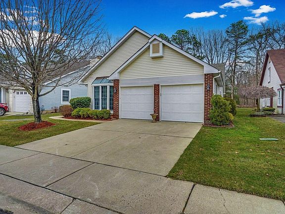 2nd image of 1667 Lacebark Ct