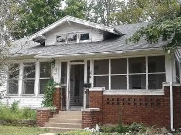308 N 15th St, Murphysboro, IL 62966