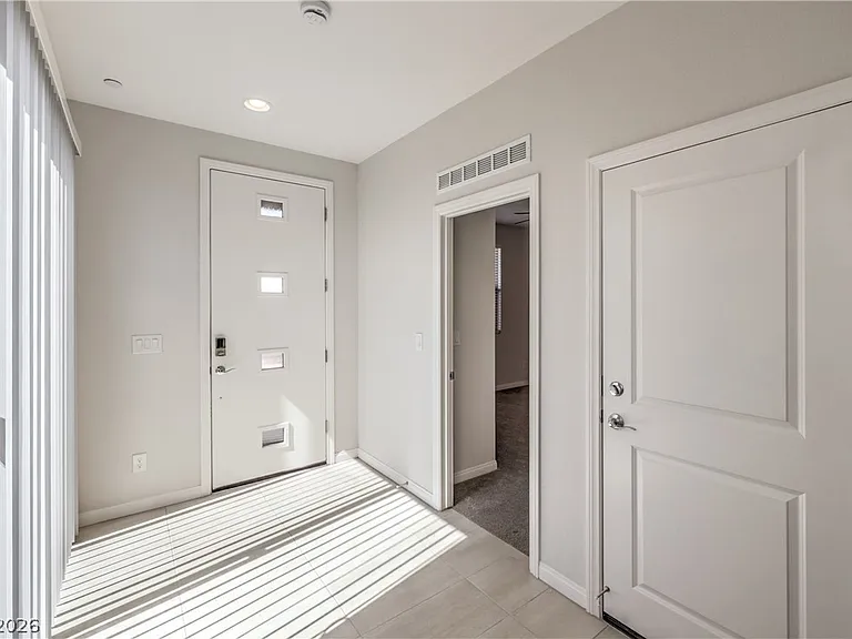 11504 Fleet Wing Ave — Photo 5