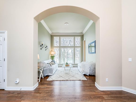 4th image of 6252 Baywater Ln